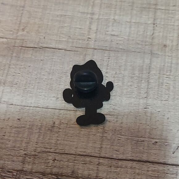 Amazing World of Gumball and Darwin Enamel Pin Cartoon Character - Picture 2 of 3